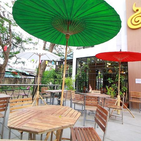 Hotel Nakara Boutique à Chiang Mai Extérieur photo