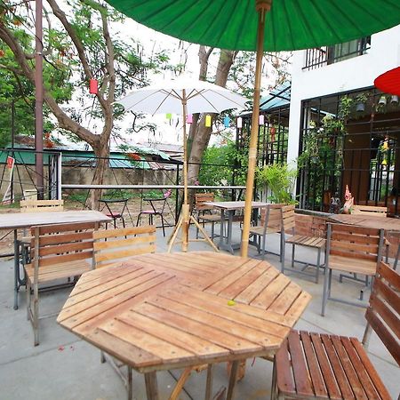 Hotel Nakara Boutique à Chiang Mai Extérieur photo