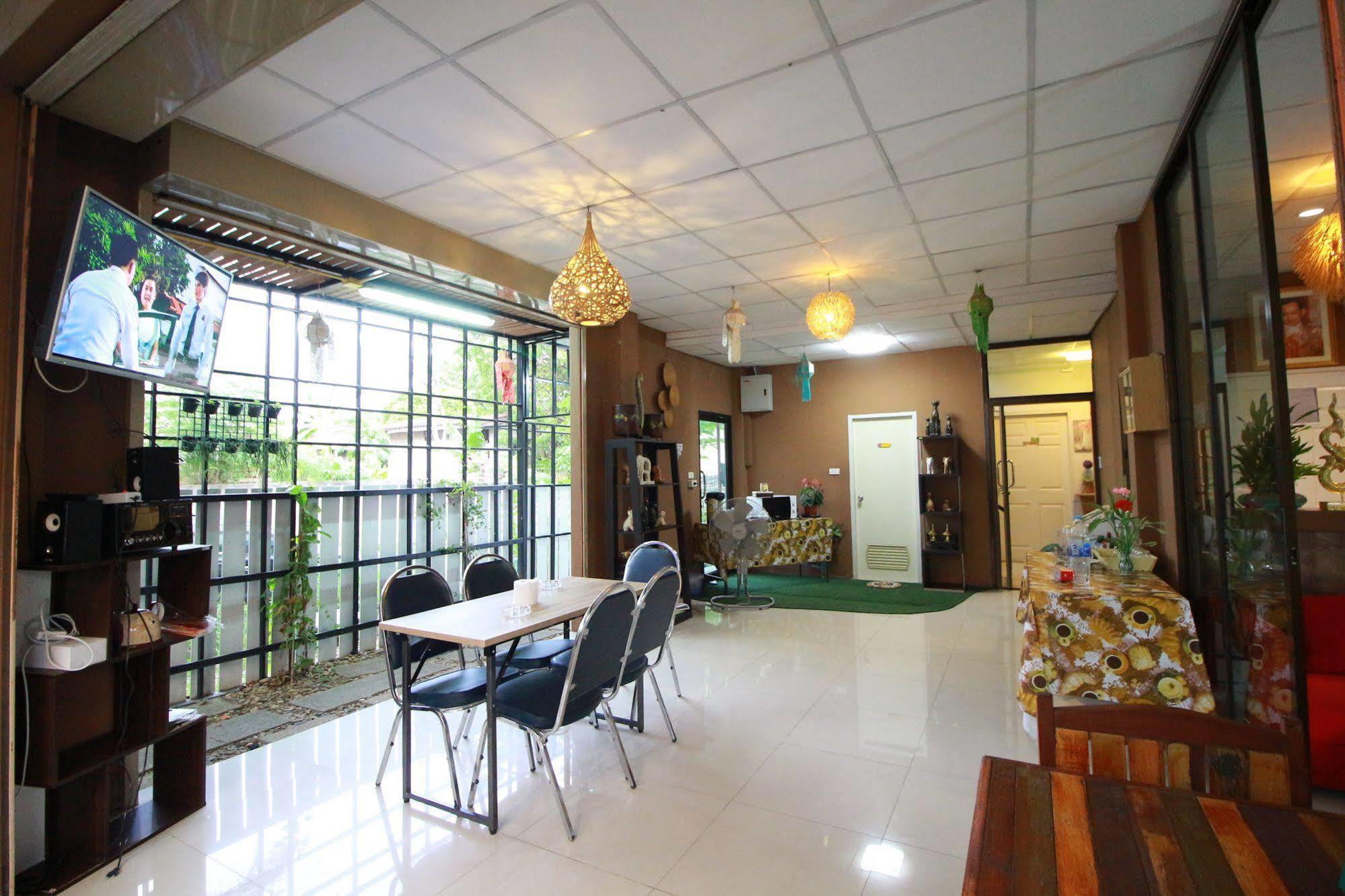 Hotel Nakara Boutique à Chiang Mai Extérieur photo