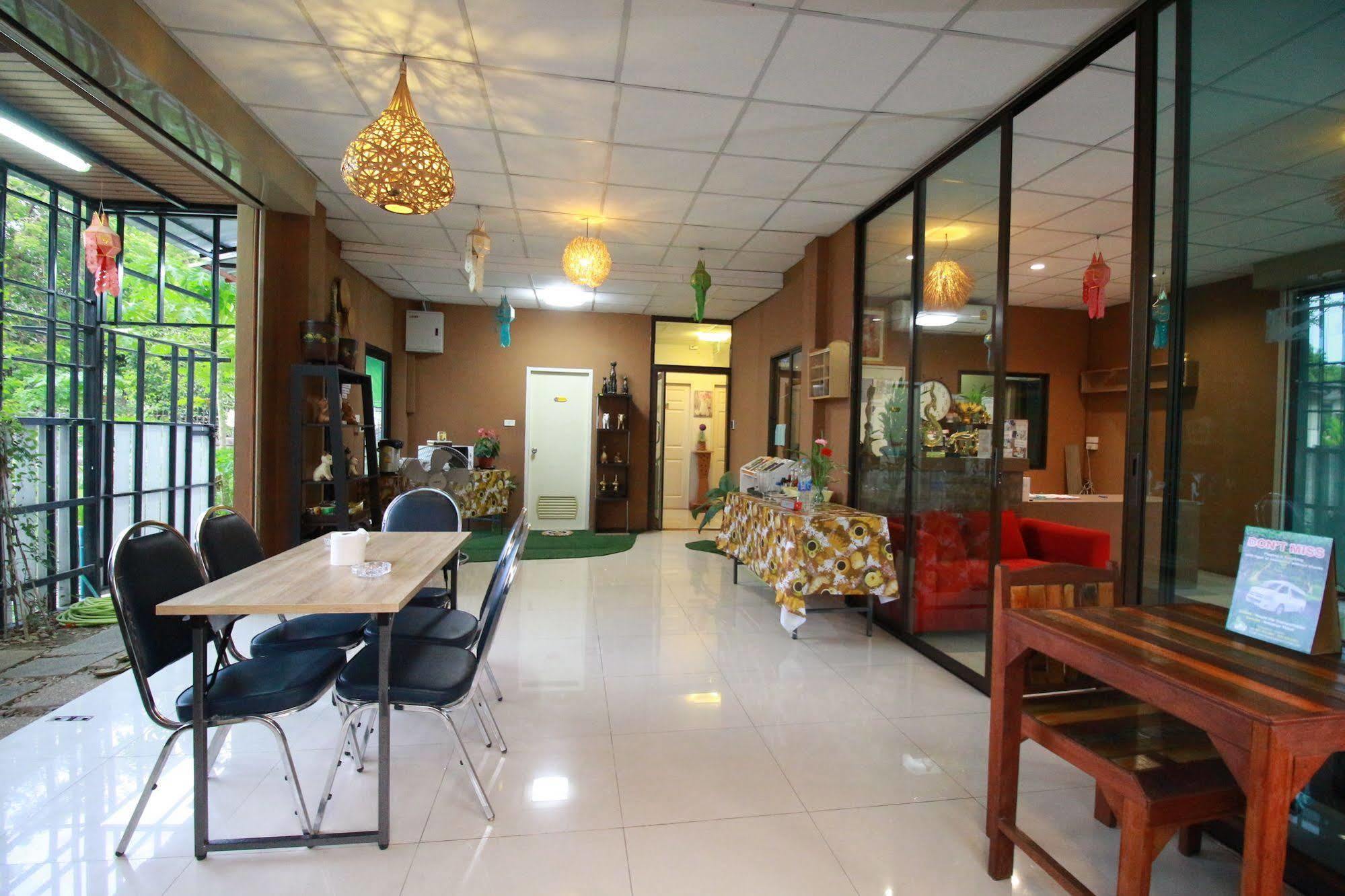 Hotel Nakara Boutique à Chiang Mai Extérieur photo